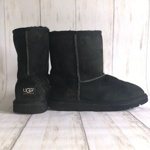 UGG Black short Girls size 2